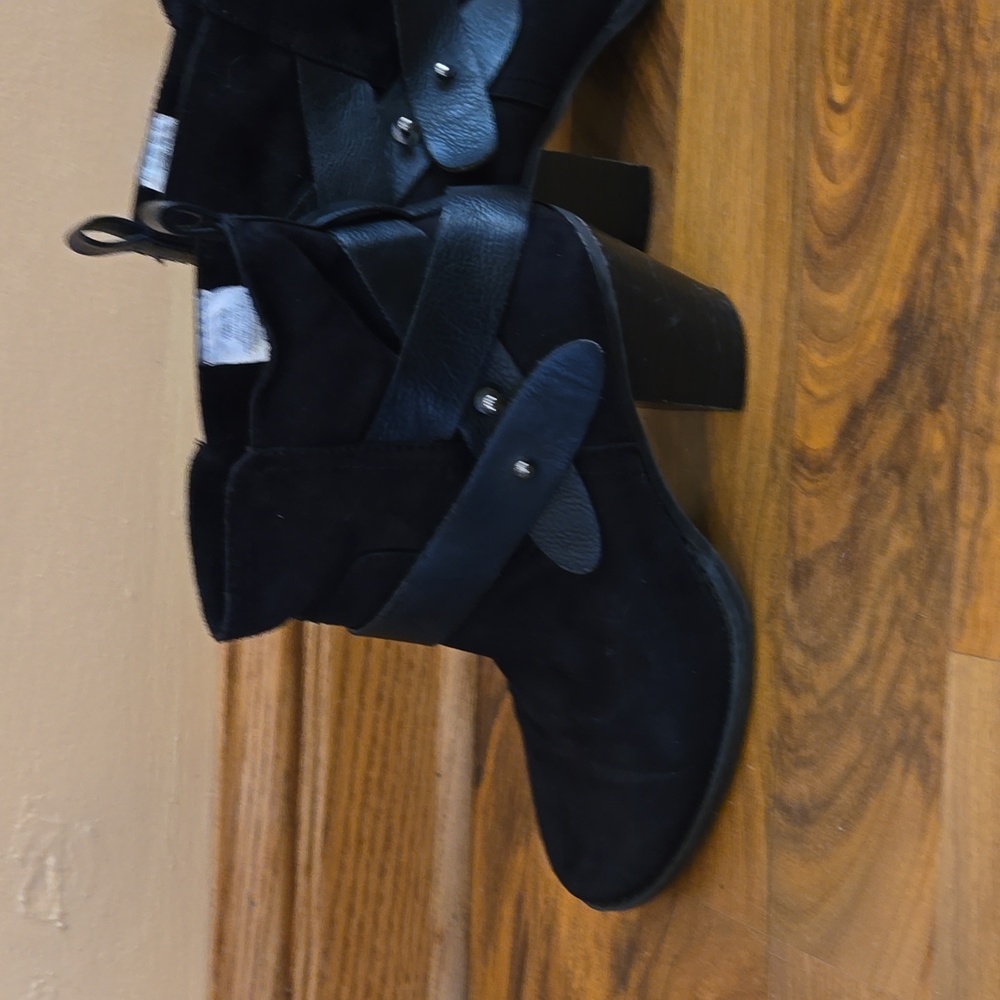 Cross strap ankle boots